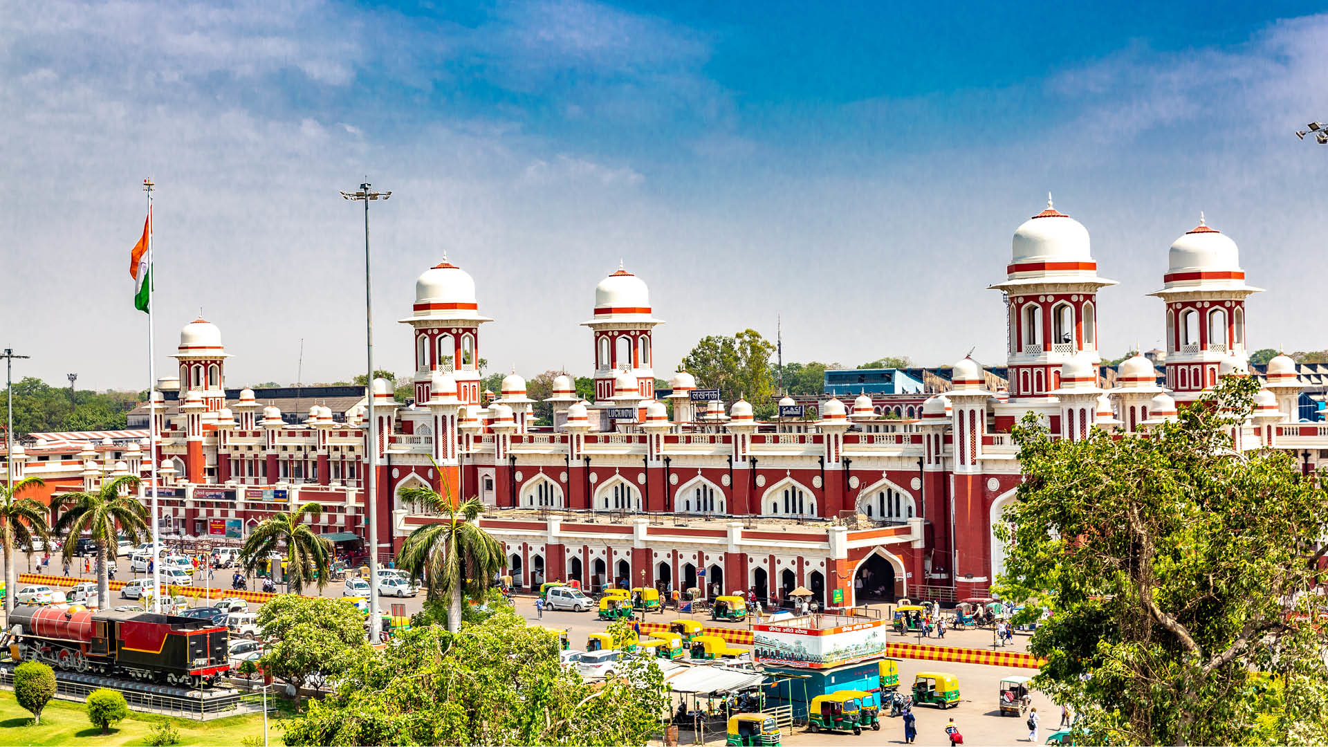 Lucknow Charbagh Railway Station 